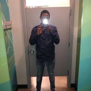 Meet your Posher, Isiphile